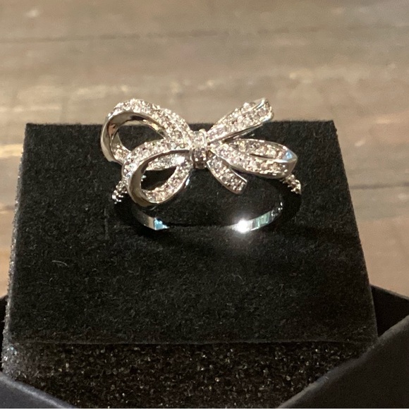 Beautiful Bow Sterling 925 Ring - Picture 6 of 7